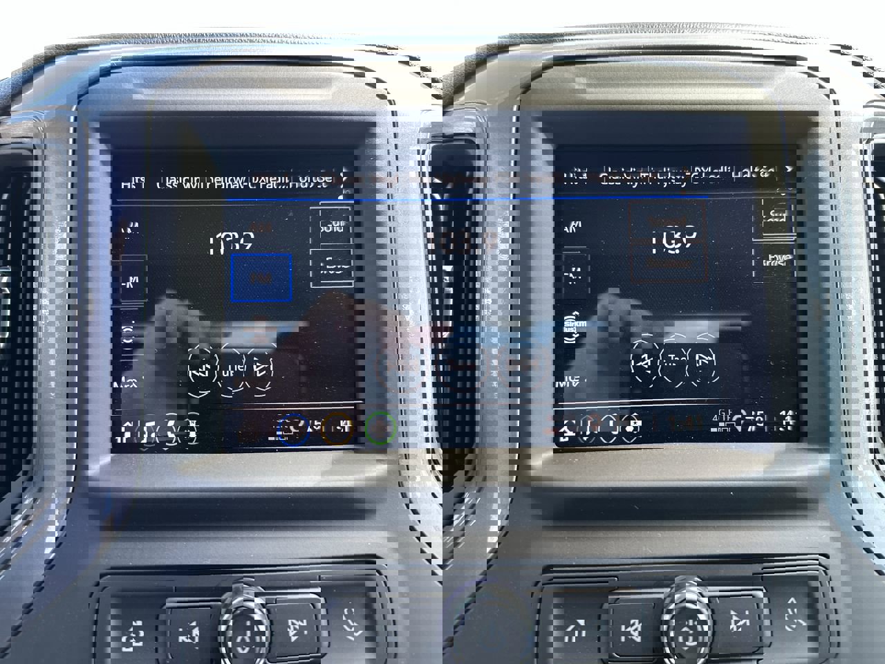 New 2025 GMC Sierra 2500 Pro w/ Convenience Package image 16