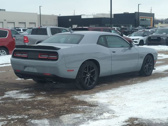 Used 2022 Dodge Challenger R/T w/ Plus Package image 3