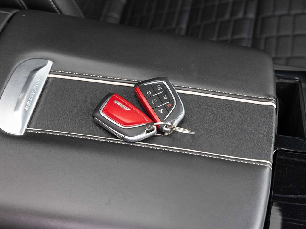 Used 2023 Cadillac Escalade ESV V image 78