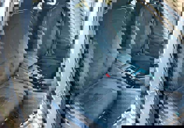 Used 2023 Volvo XC40 Recharge Ultimate image 9