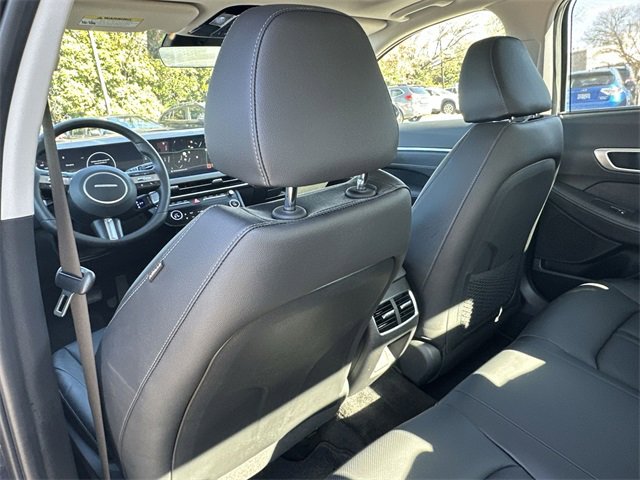 Used 2025 Hyundai Sonata Limited image 28