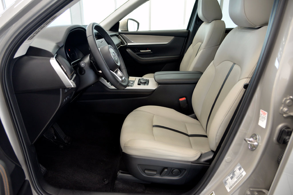 Certified 2024 MAZDA CX-90 3.3 Turbo w/ Premium Package AWD/4WD image 15