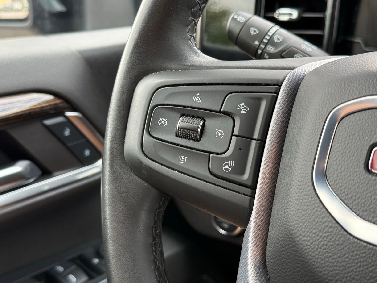 Used 2024 GMC Sierra 2500 SLE AWD/4WD image 27