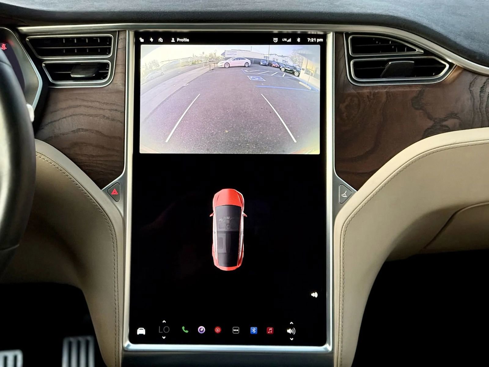Used 2016 Tesla Model X Performance image 18
