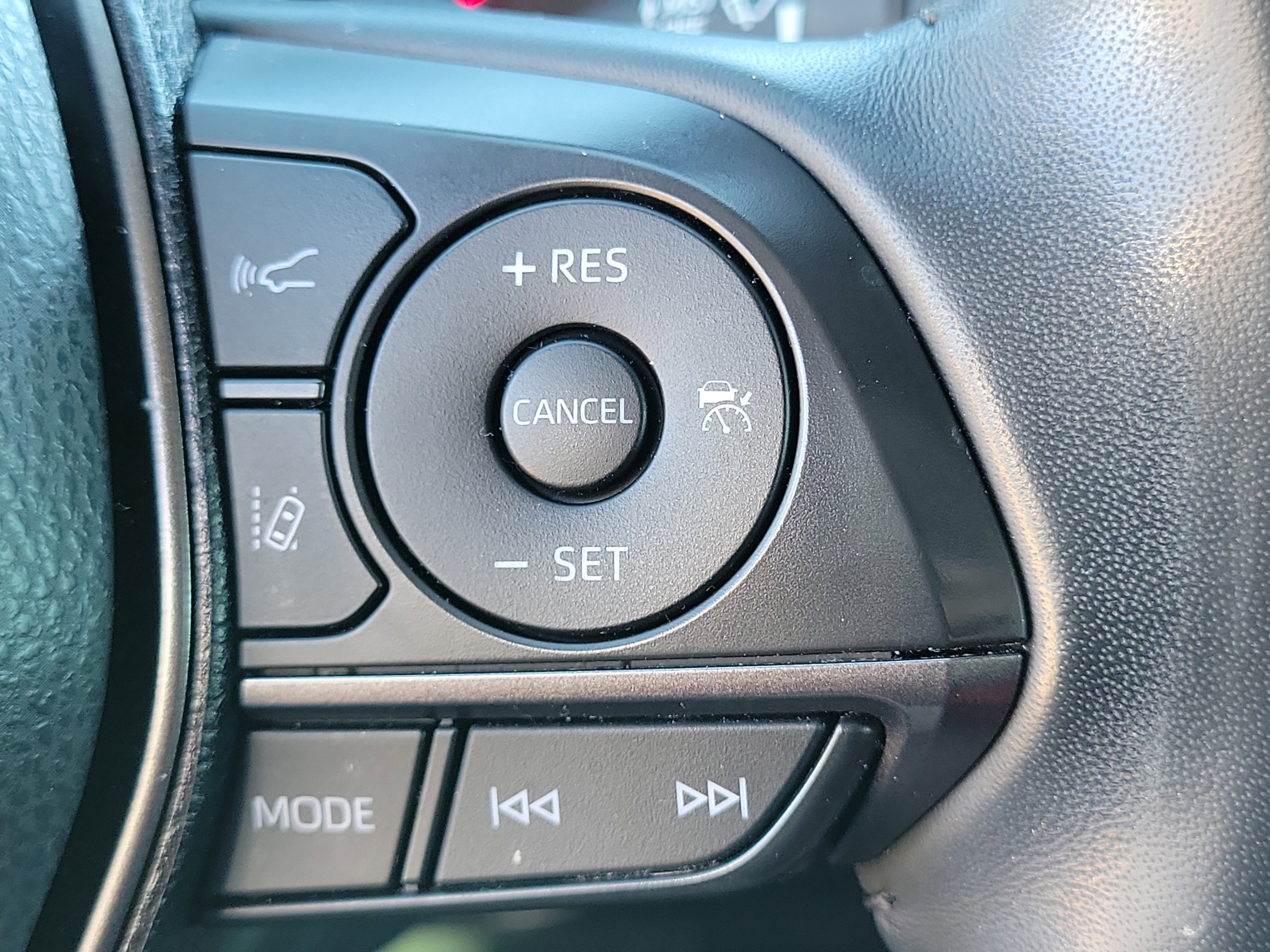 Used 2022 Toyota Camry XSE image 19