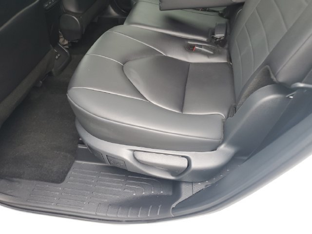 Used 2024 Toyota Highlander XLE AWD/4WD image 15