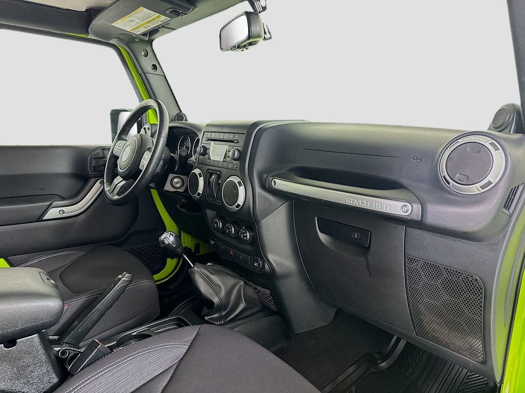 Used 2013 Jeep Wrangler Rubicon w/ PWR Convenience Group AWD/4WD image 23