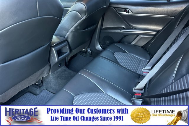 Used 2022 Toyota Camry SE w/ Carpet Mat Package (TMS) FWD image 12