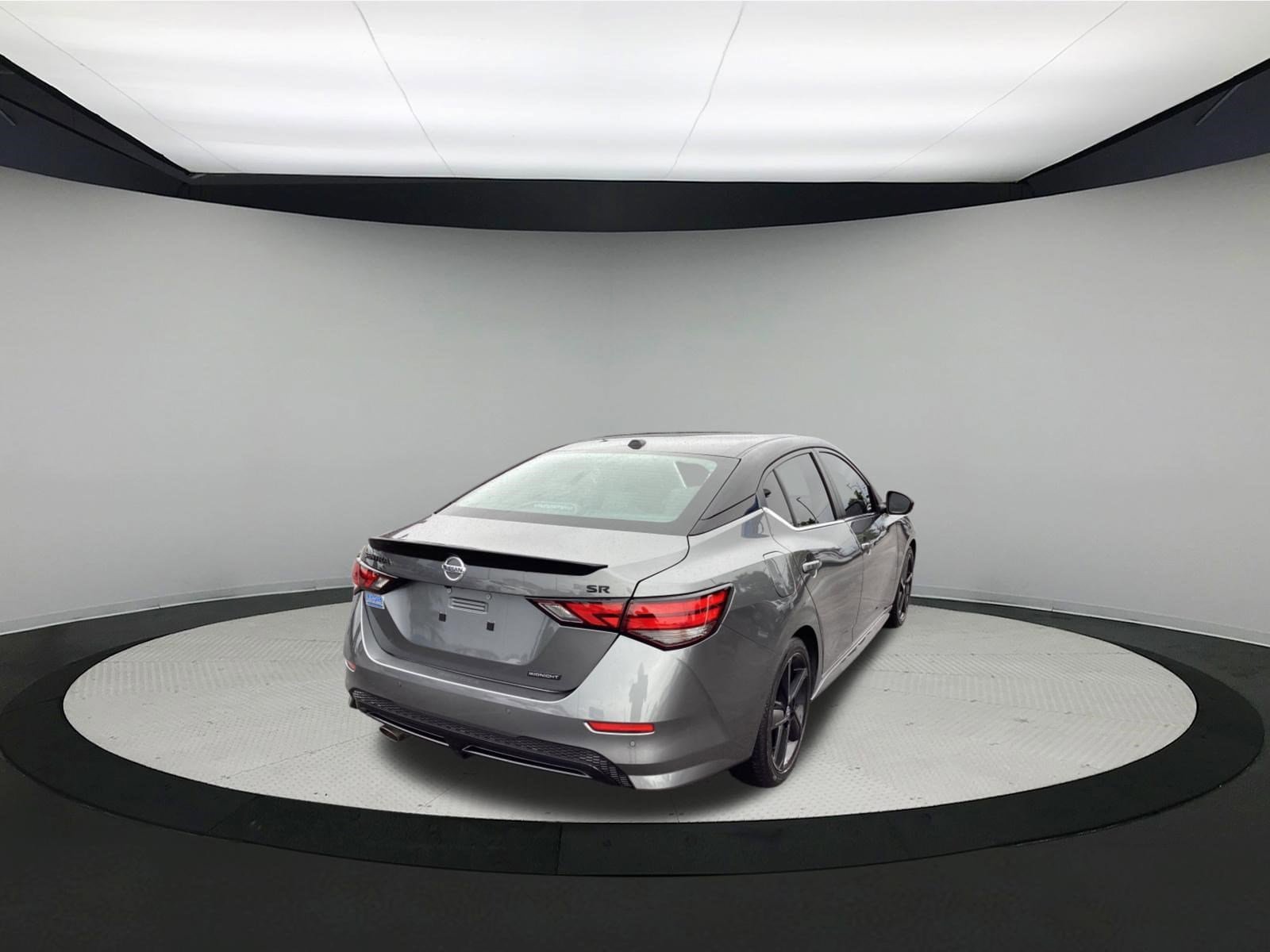 Used 2023 Nissan Sentra SR w/ Midnight Edition Package FWD image 8