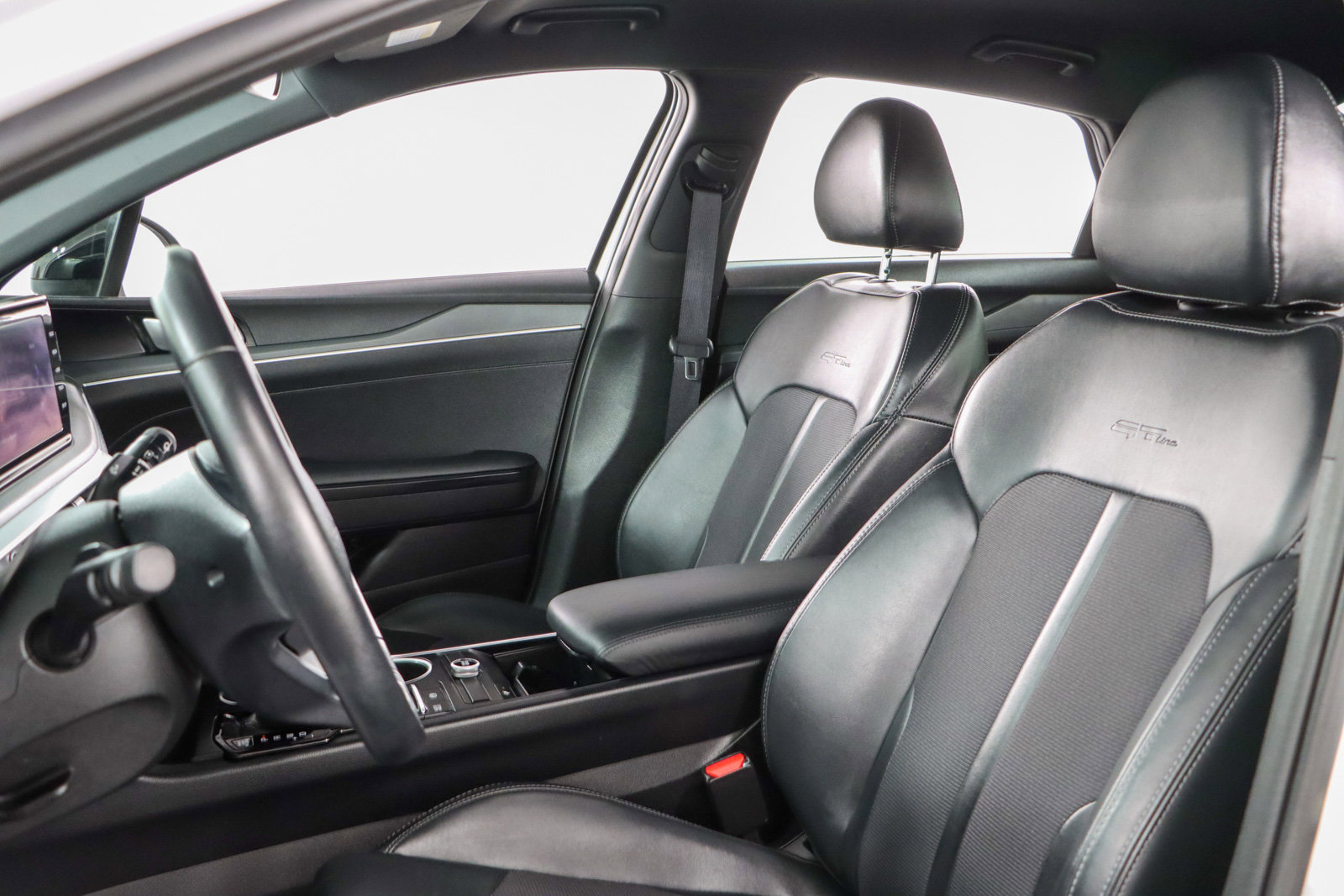 Used 2023 Kia K5 GT-Line image 23