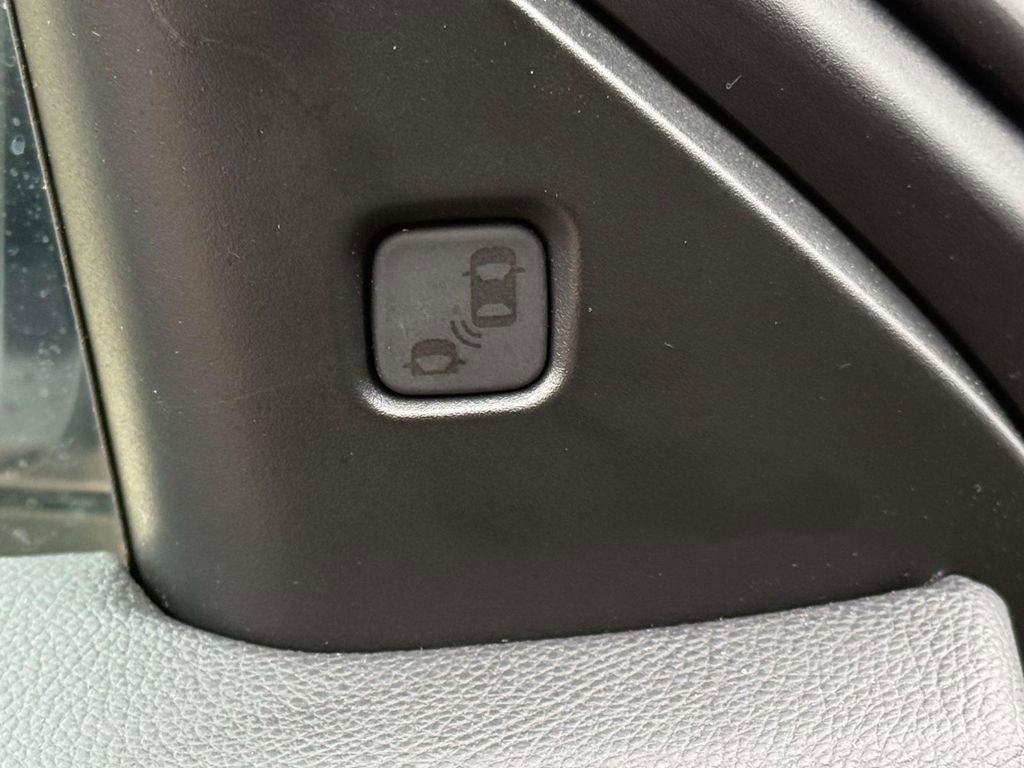 Certified 2024 Acura RDX w/ Technology Package image 30