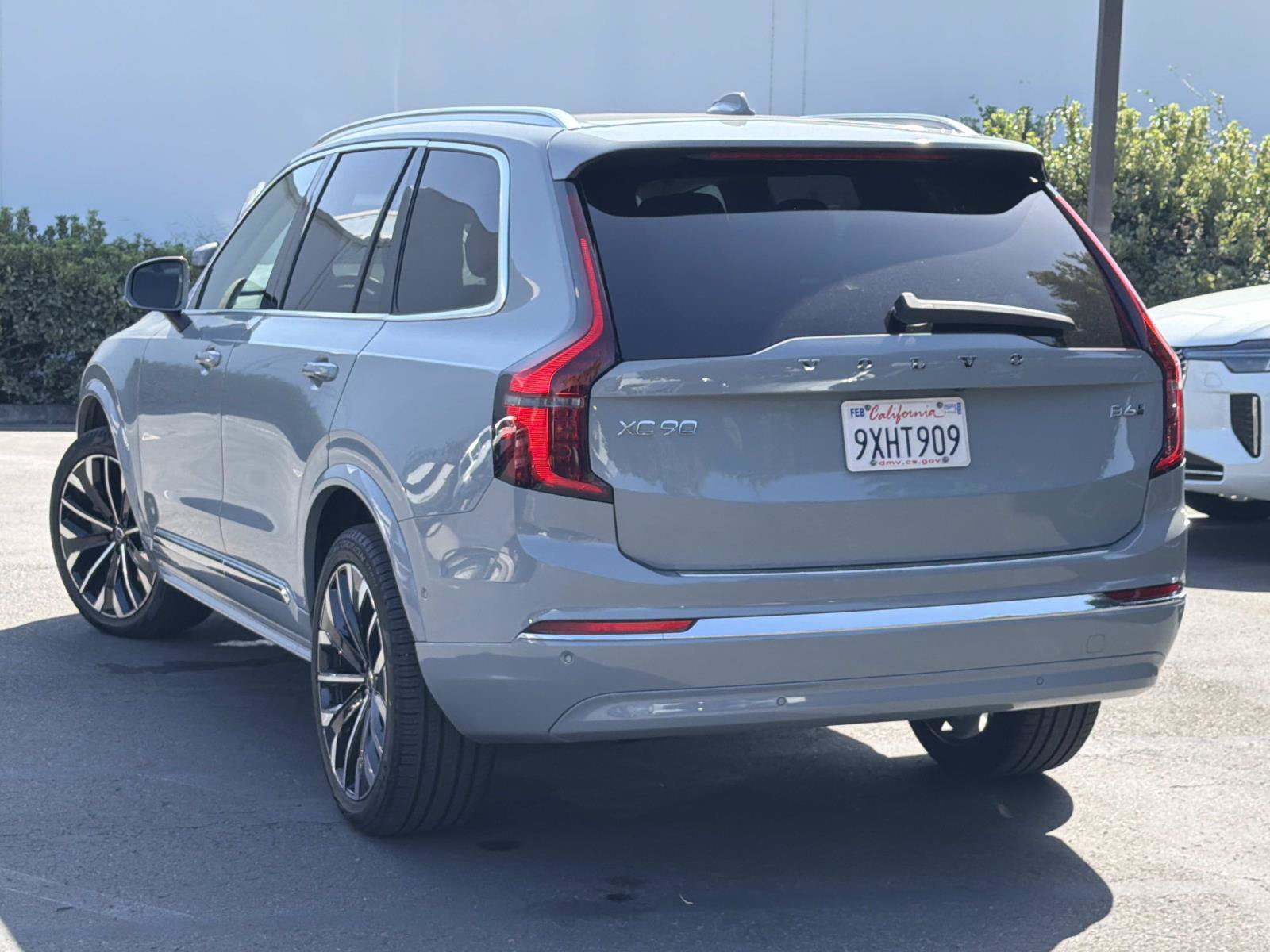 Certified 2026 Volvo XC90 B6 Plus AWD/4WD image 7