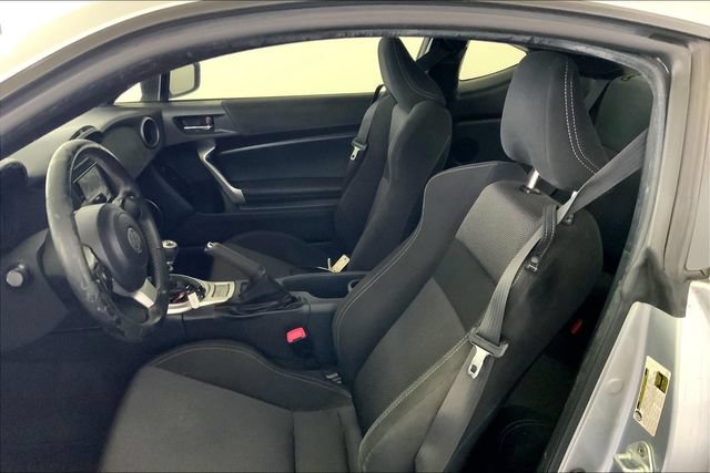 Used 2017 Toyota 86 RWD image 11