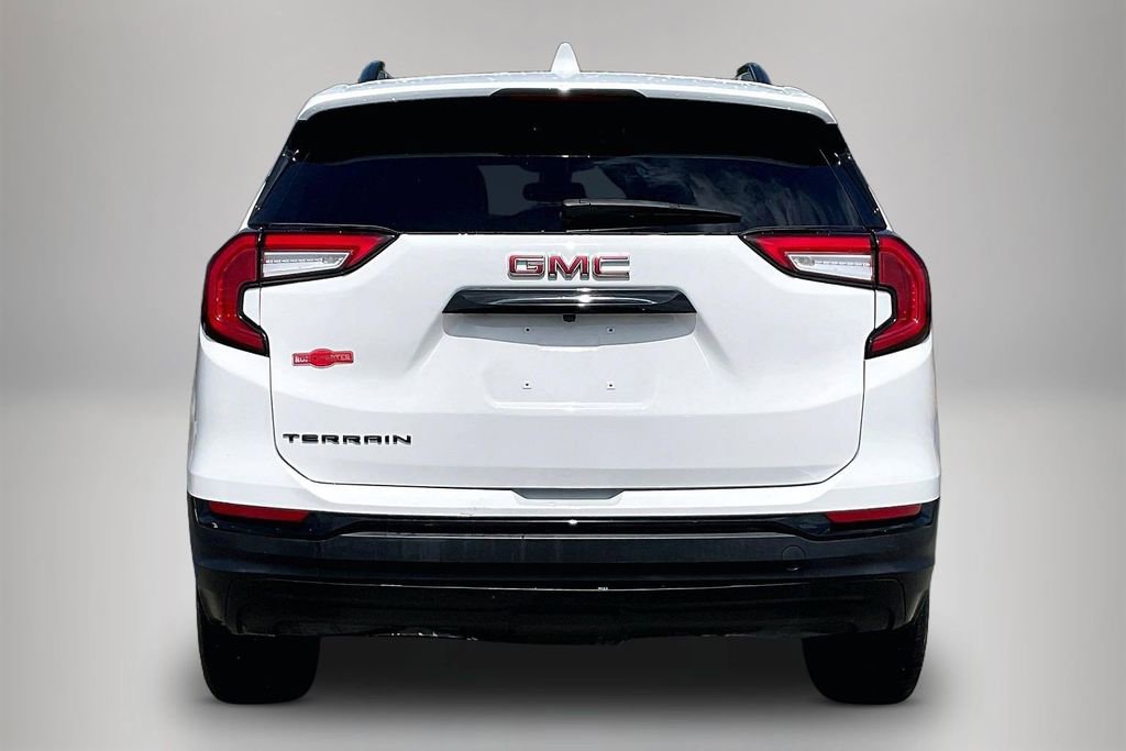 Used 2024 GMC Terrain SLE w/ Elevation Edition FWD image 6
