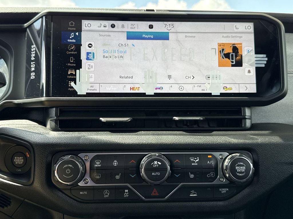 New 2026 Jeep Gladiator Sport AWD/4WD image 27