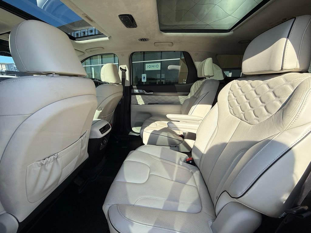 Used 2021 Hyundai Palisade Calligraphy w/ Winter Package AWD/4WD image 15