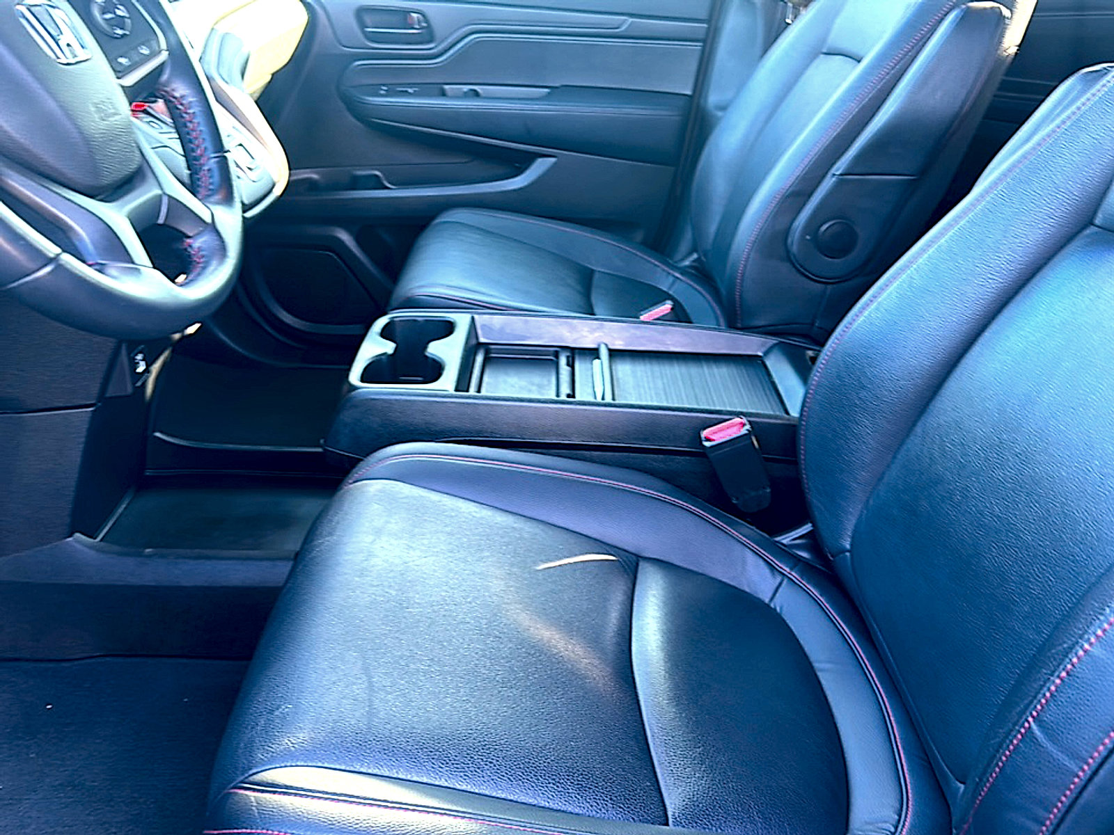 Used 2023 Honda Odyssey Sport image 13