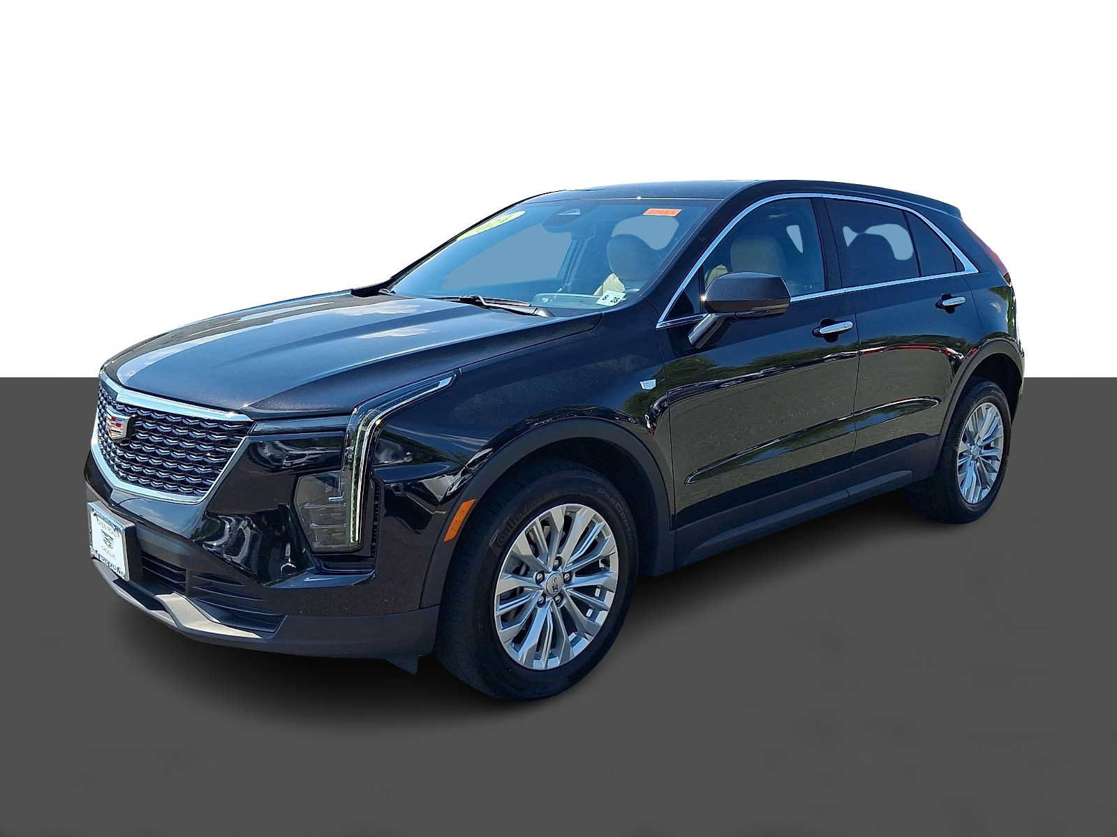 Certified 2024 Cadillac XT4 Luxury w/ Cold Weather Package AWD/4WD image 3