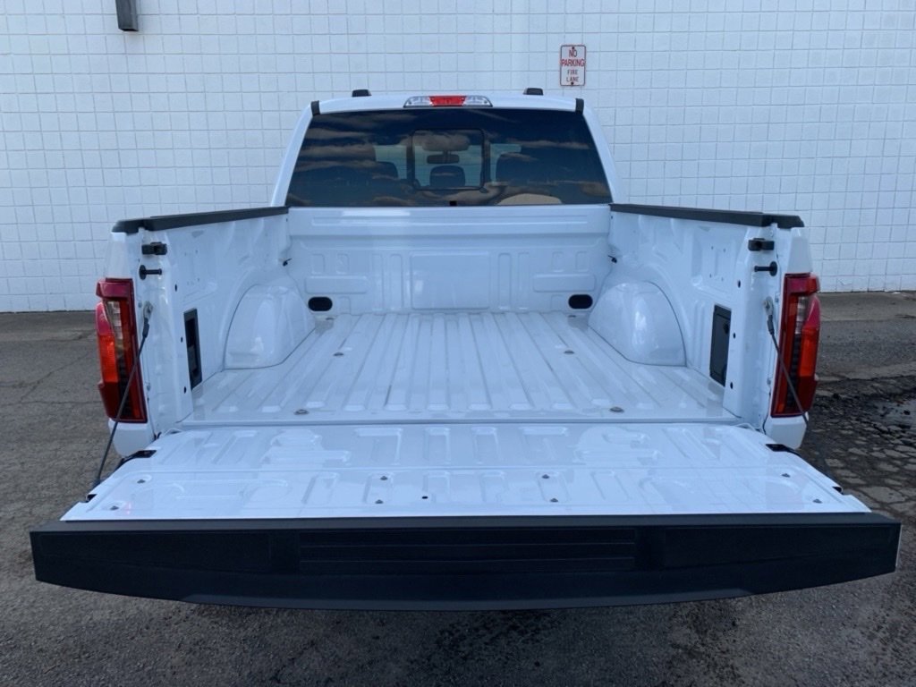 New 2025 Ford F150 XLT w/ Equipment Group 302A MID image 7