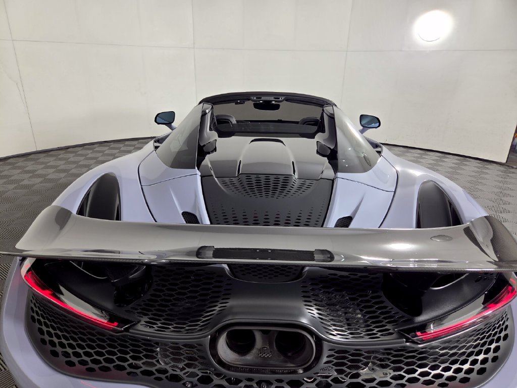 Used 2024 McLaren 750S Spider RWD image 23
