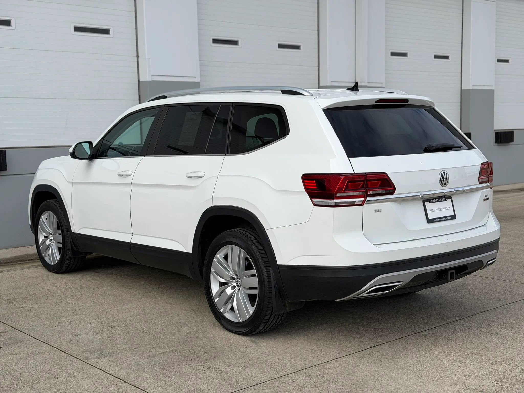 Used 2019 Volkswagen Atlas SE w/ Panoramic Sunroof Package image 3
