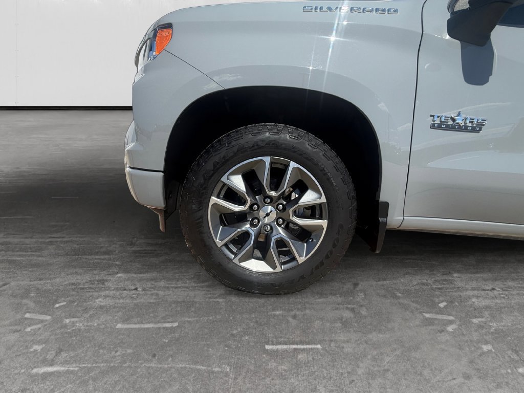 Used 2024 Chevrolet Silverado 1500 RST RWD image 9
