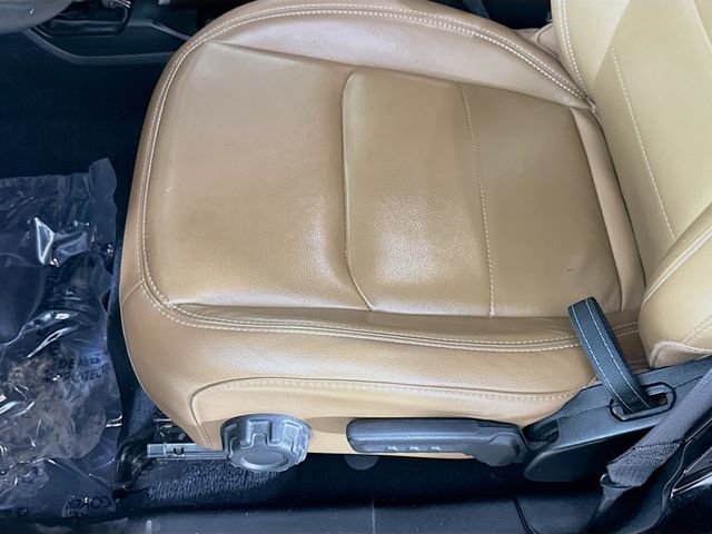 Used 2022 Jeep Wrangler Unlimited Sahara w/ Cold Weather Group image 18