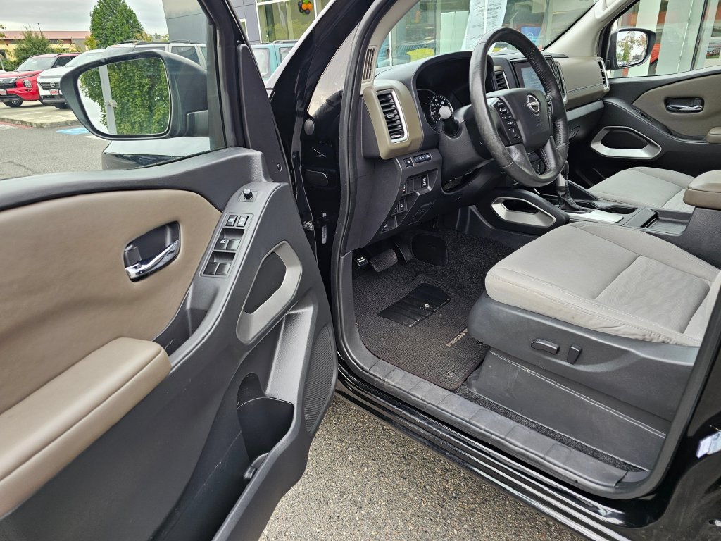 Used 2024 Nissan Frontier SV w/ SV Convenience Package AWD/4WD image 15