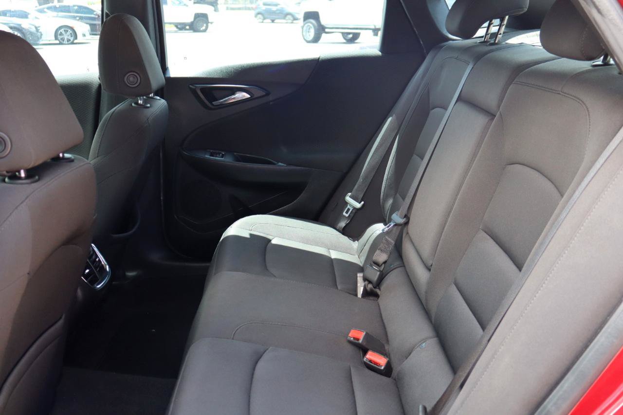 Used 2018 Chevrolet Malibu LT FWD image 17