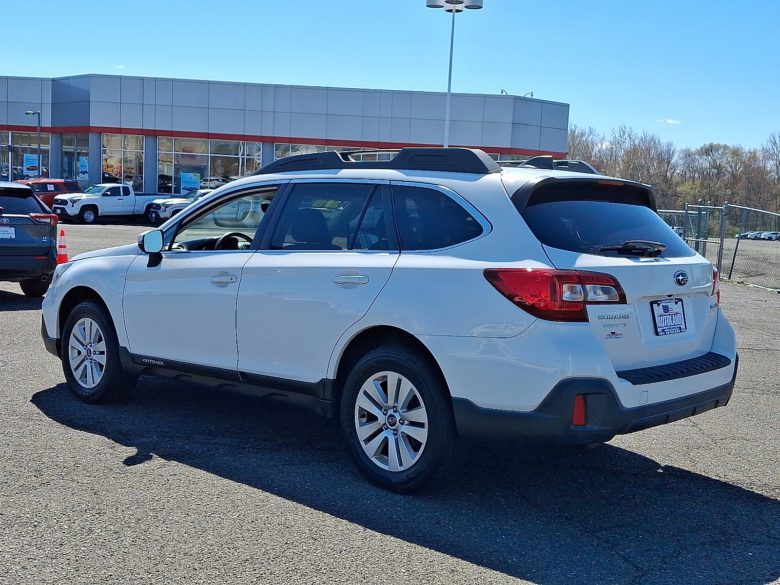Used 2019 Subaru Outback 2.5i Premium image 5