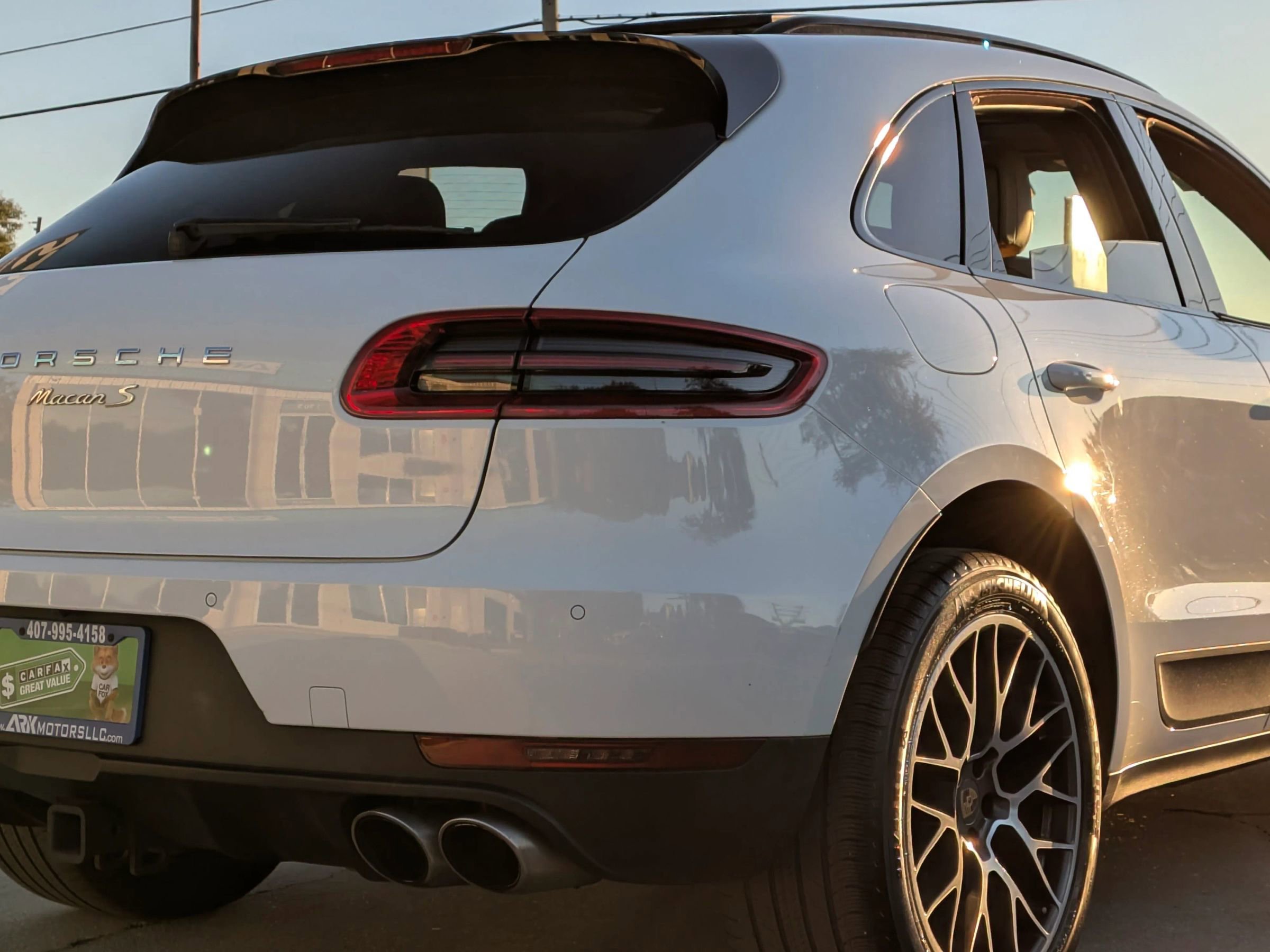 Used 2017 Porsche Macan S image 21