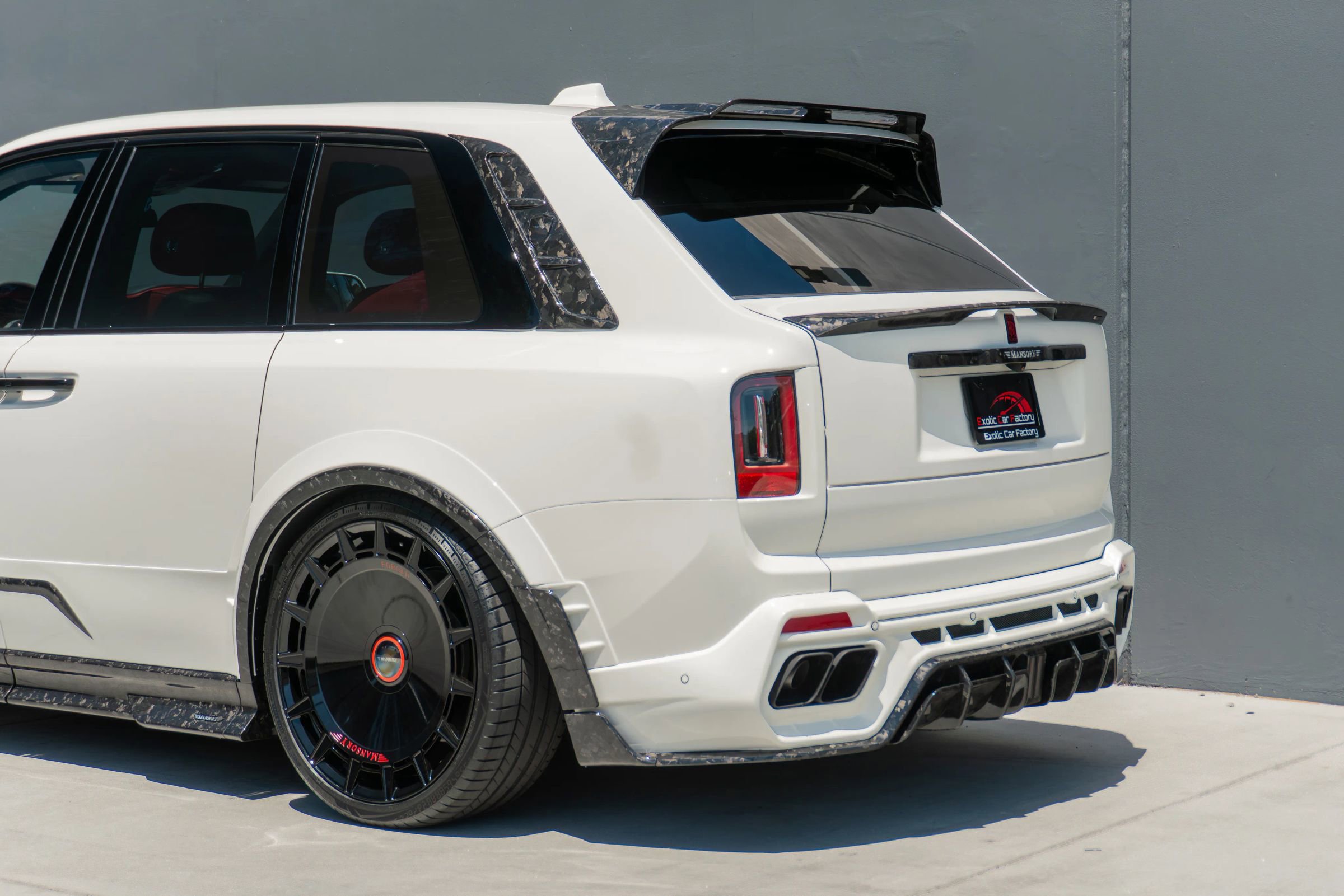 Used 2026 Rolls-Royce Cullinan AWD/4WD image 39