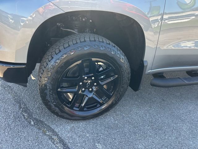 New 2026 Chevrolet Silverado 1500 Custom Trail Boss w/ Turbomax Blackout Package image 10