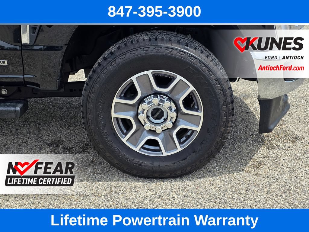 Used 2025 Ford F250 Lariat AWD/4WD image 9