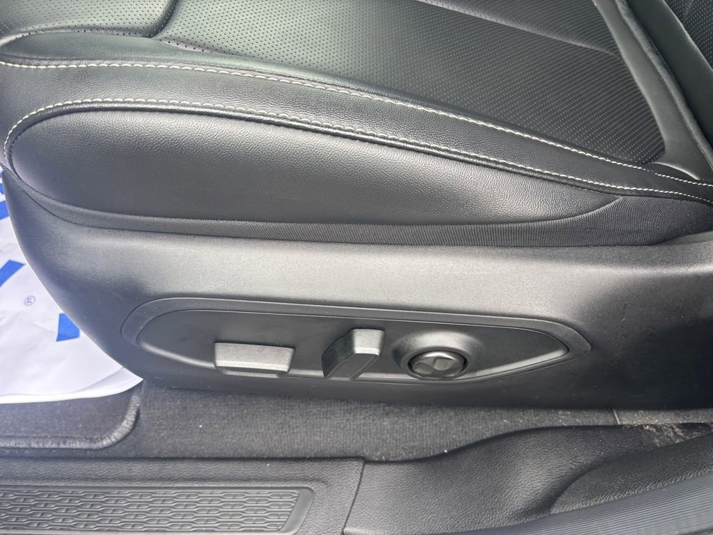 New 2025 Jeep Grand Cherokee L Limited w/ Luxury Tech Group II image 13