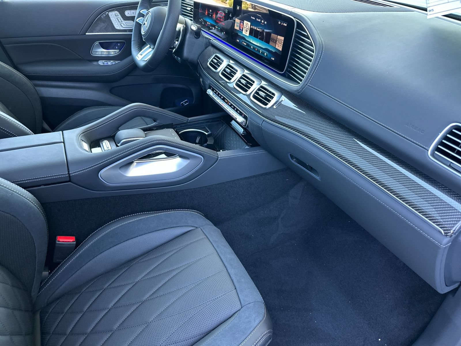 New 2026 Mercedes-Benz GLE 53 AMG 4MATIC image 16