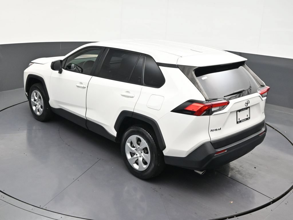 Used 2023 Toyota RAV4 LE FWD image 12