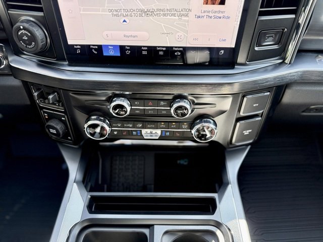 New 2025 Ford F350 Lariat w/ Lariat Ultimate Package image 23