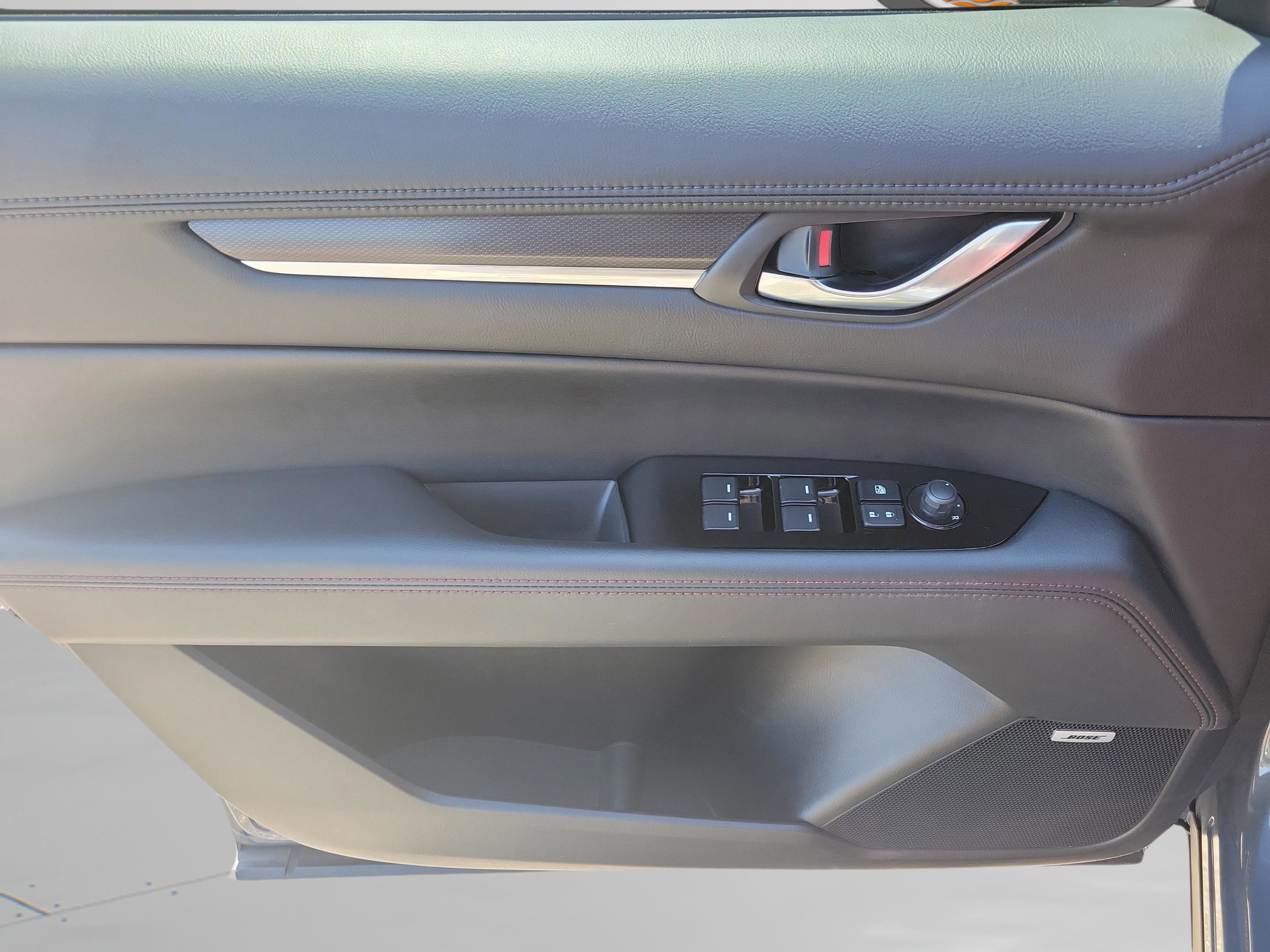 Used 2023 MAZDA CX-5 Carbon Edition image 26