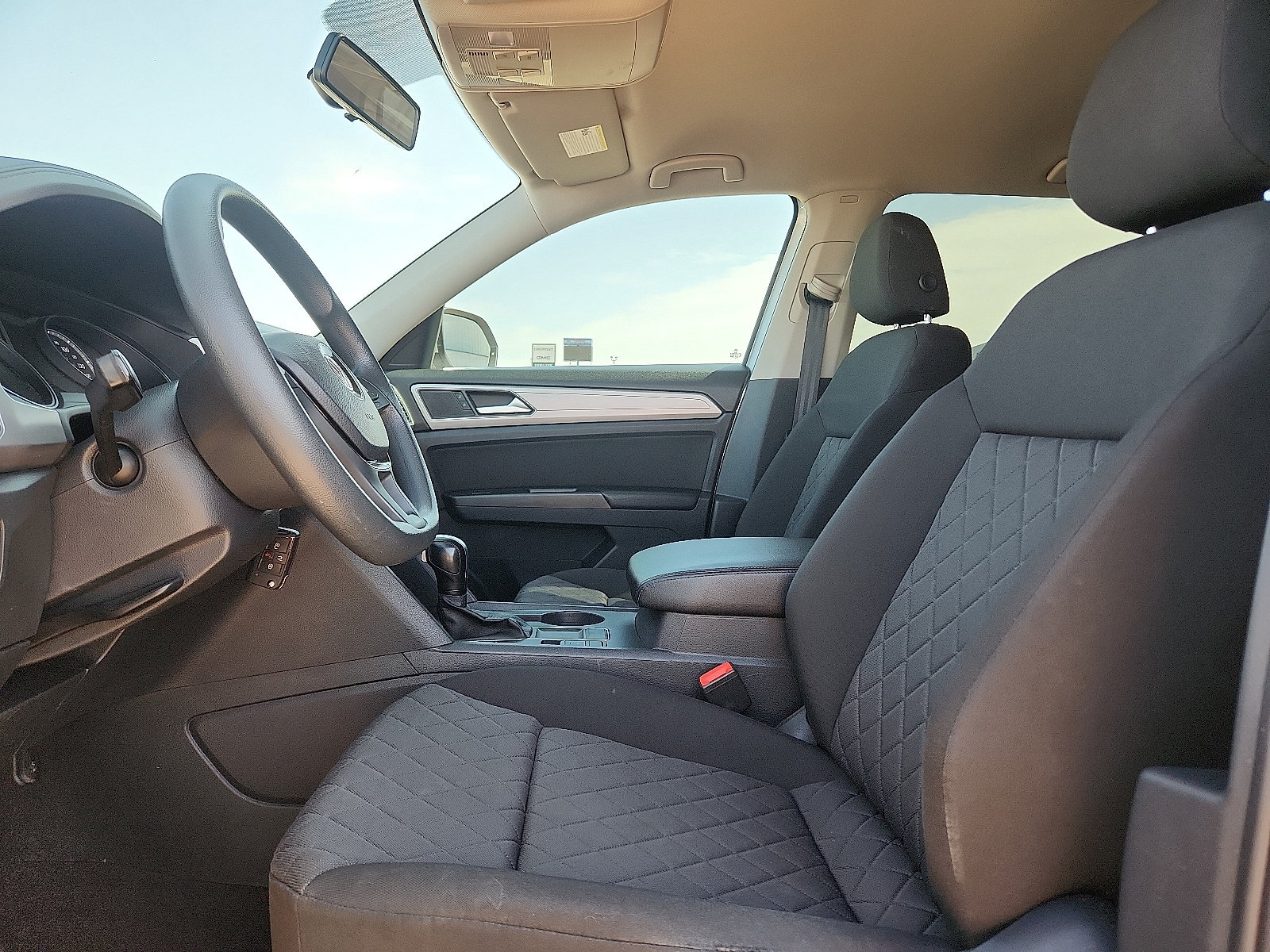 Used 2018 Volkswagen Atlas S FWD image 13