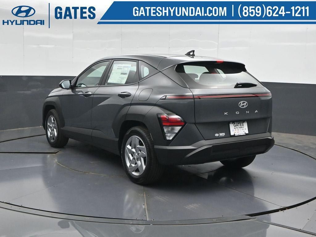 New 2027 Hyundai Kona SE FWD image 8