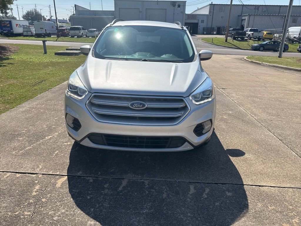 Used 2019 Ford Escape SEL image 3
