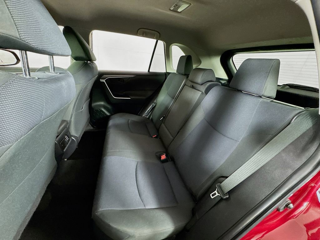 Certified 2019 Toyota RAV4 LE image 17
