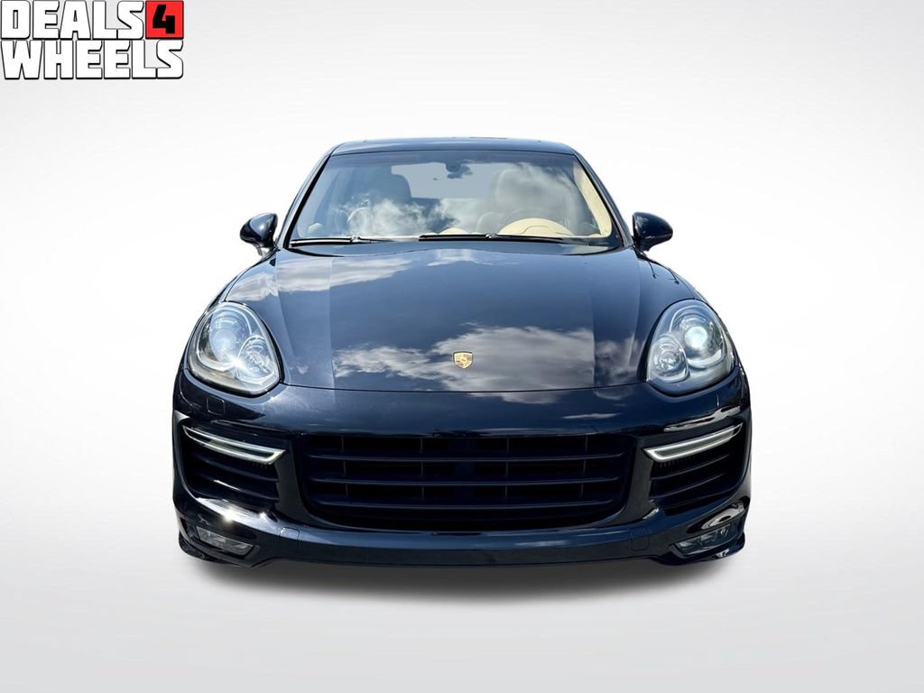 Used 2016 Porsche Cayenne GTS AWD/4WD image 2