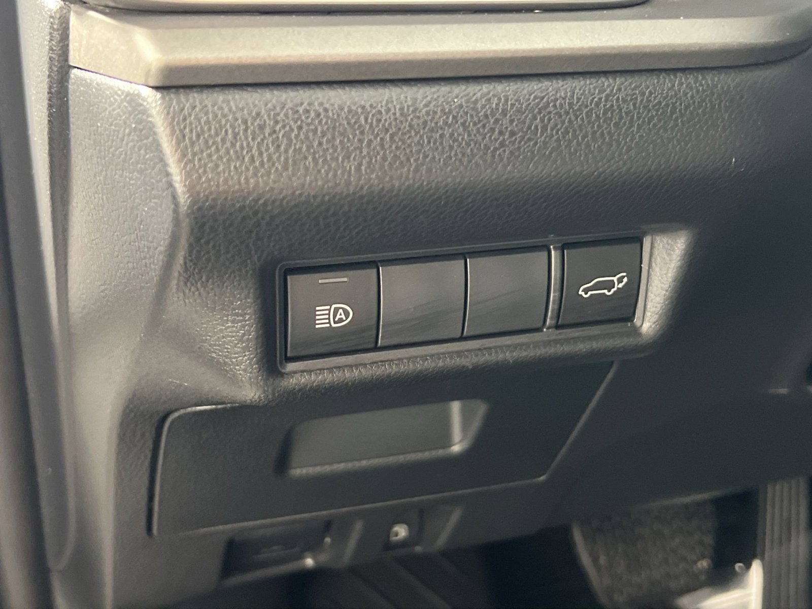 Used 2024 Toyota Grand Highlander AWD image 33