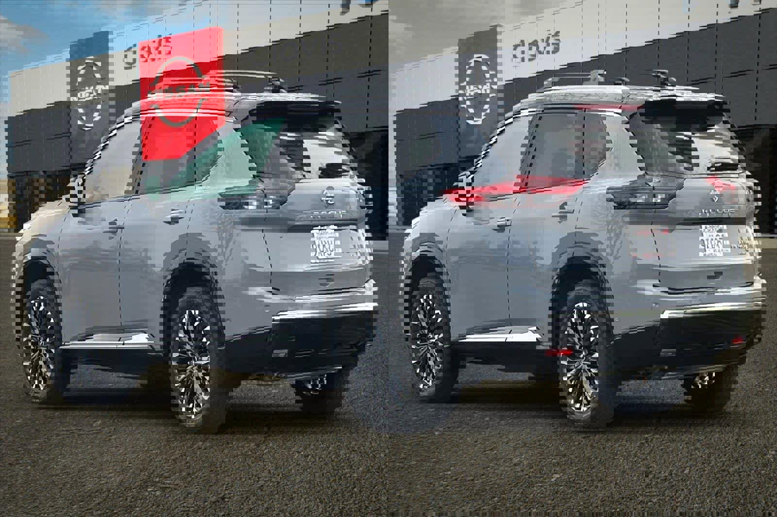 Certified 2025 Nissan Rogue Platinum w/ Platinum Premium Package image 7