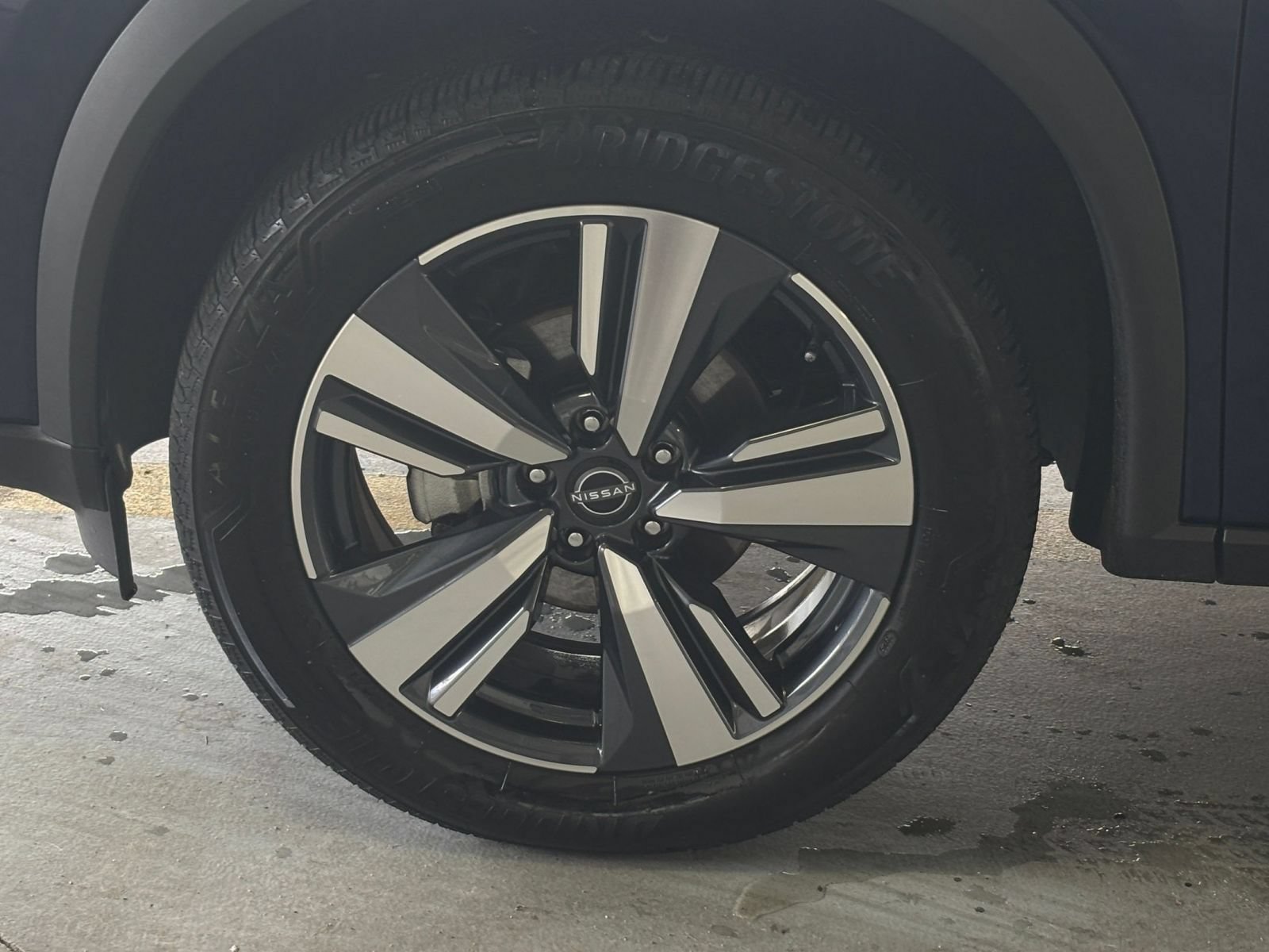 Used 2026 Nissan Rogue SL FWD image 33