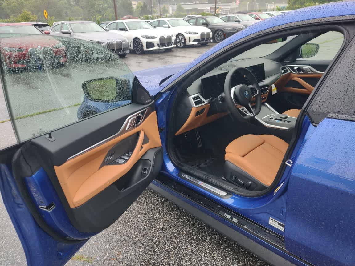 Used 2025 BMW i4 xDrive40i w/ M Sport Package AWD/4WD image 12