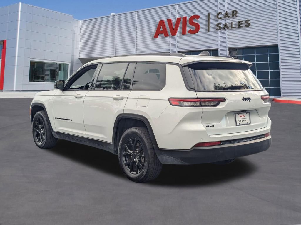 Used 2024 Jeep Grand Cherokee L Laredo AWD/4WD image 9
