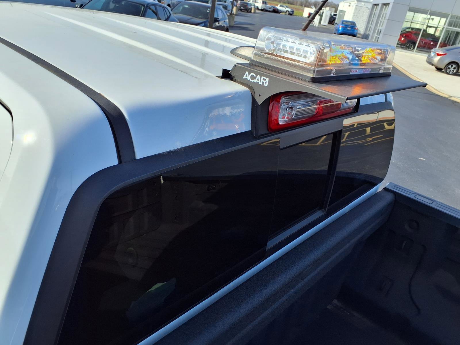 Used 2024 Chevrolet Colorado W/T w/ Technology Package AWD/4WD image 3